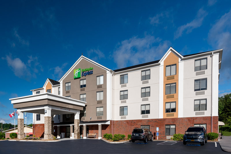 Holiday Inn Express Hillsville 47/47