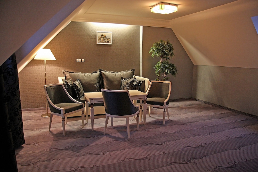 Hotel Wawel 32/60