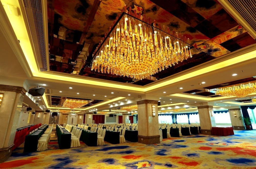 Pantower International Hotel 44/50