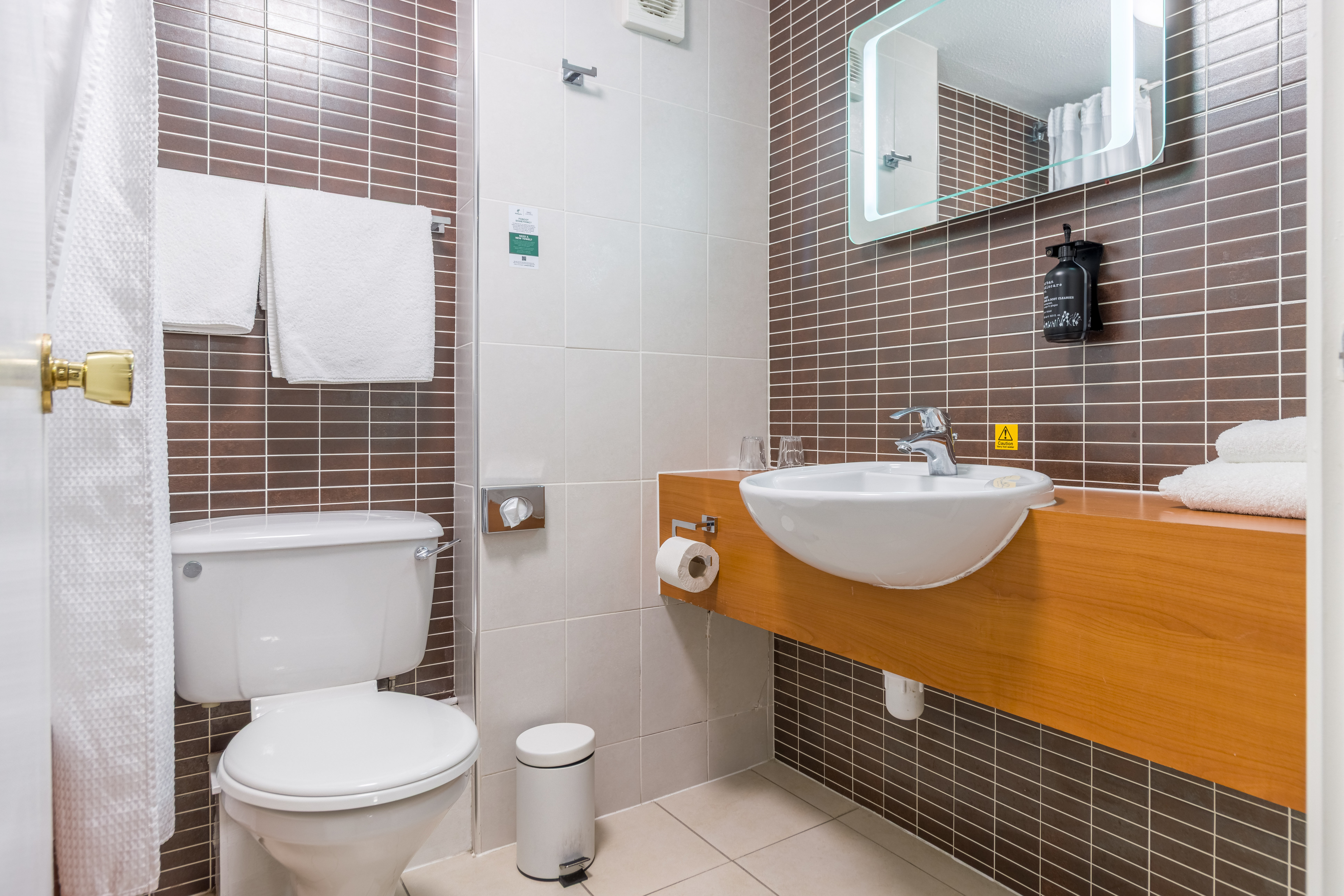 Holiday Inn Newport 46/46