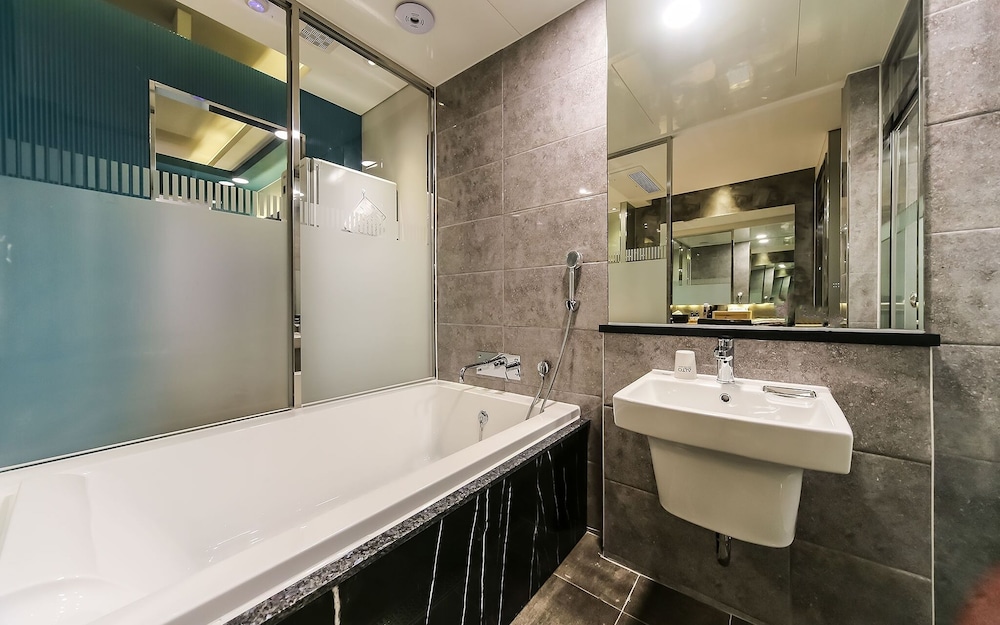 Yeongju Hotel 6/35