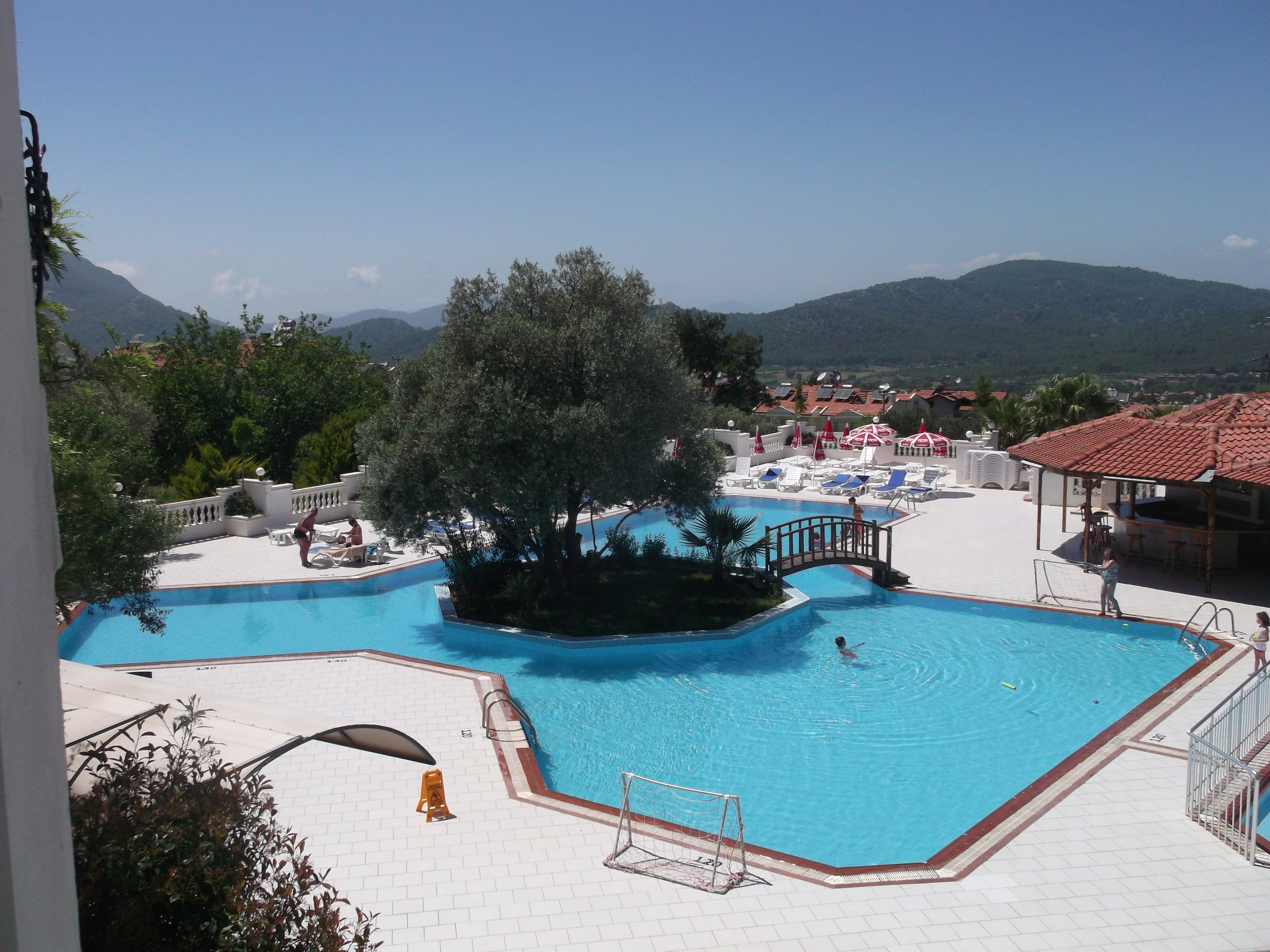 Sunshine Holiday Resort 61/66
