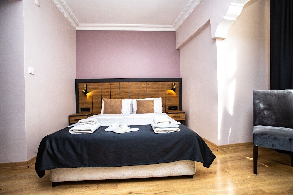 COMFORT HOTEL TAKSIM 10/49