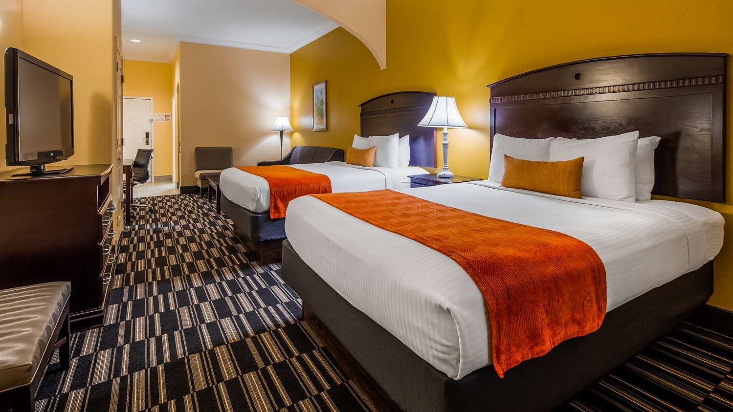 Mini, Suite, 2 Queen Beds, Sofa