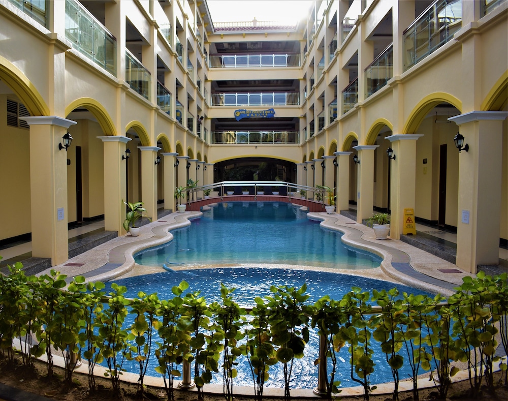 Golden Phoenix Hotel Boracay 45/50