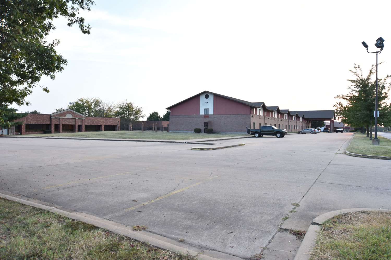 Clarion Pointe Springfield Southeast 16/20