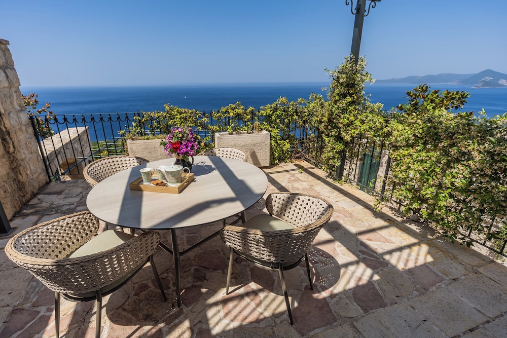 Castello degli Aranci Eco Resort 58/61