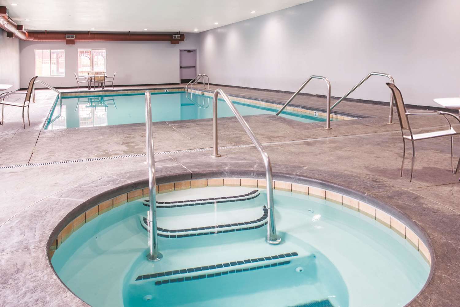La Quinta Inn & Suites by Wyndham Tulsa Airpt / Expo Square 16/35