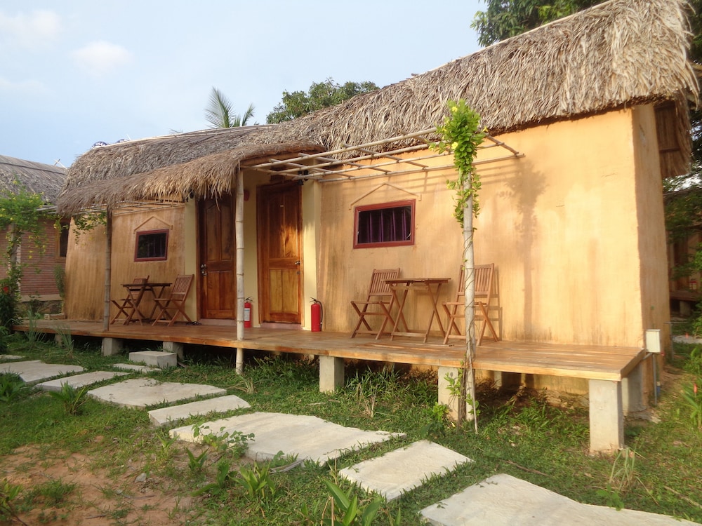 Ninila Fruit Farm Bungalow 33/38