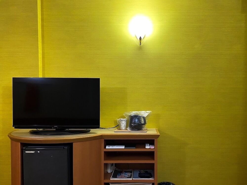 Hotel Bin 41/50