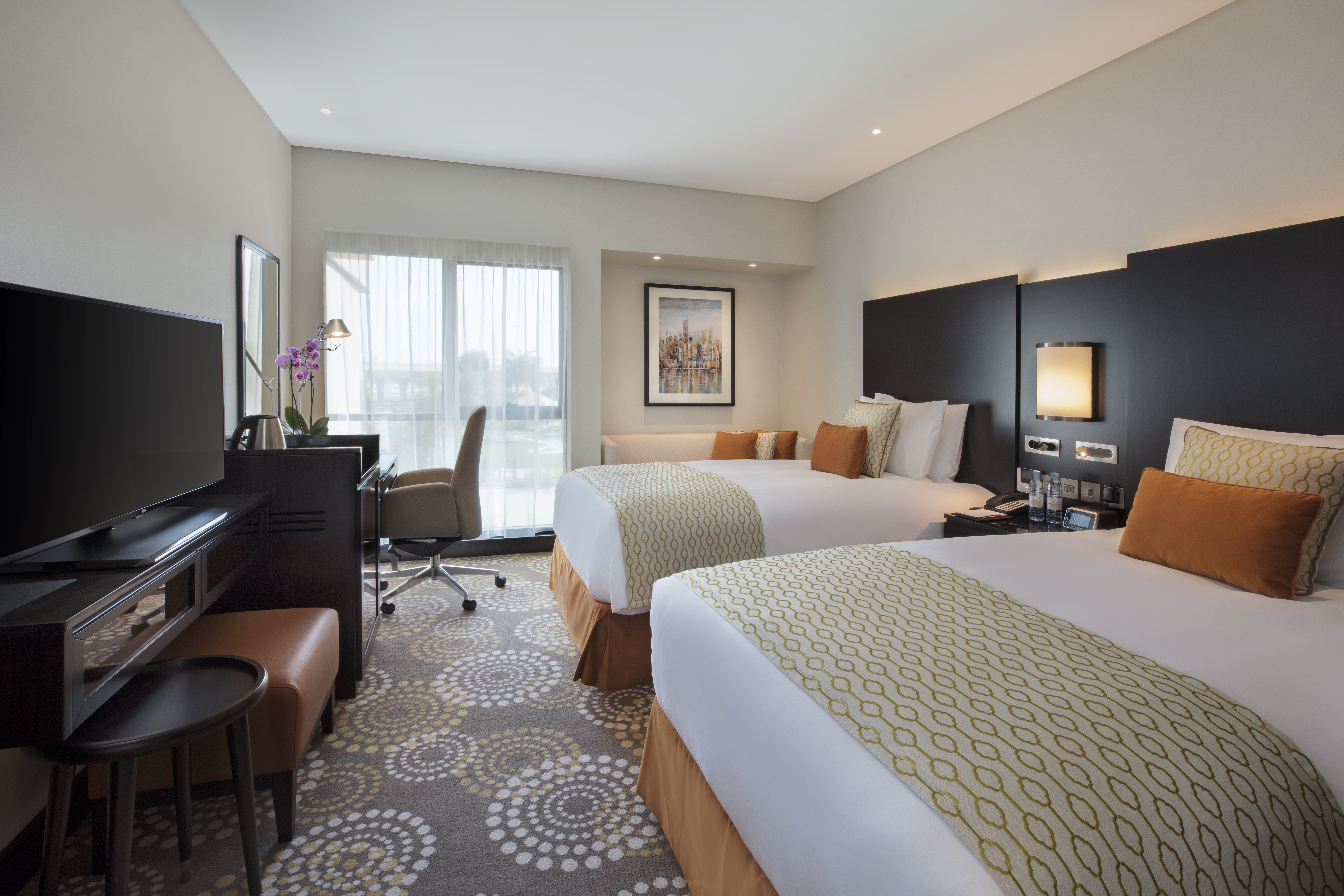 غرفة ديلوكس بسريرين منفصلين، Crowne Plaza Bahrain 4/8