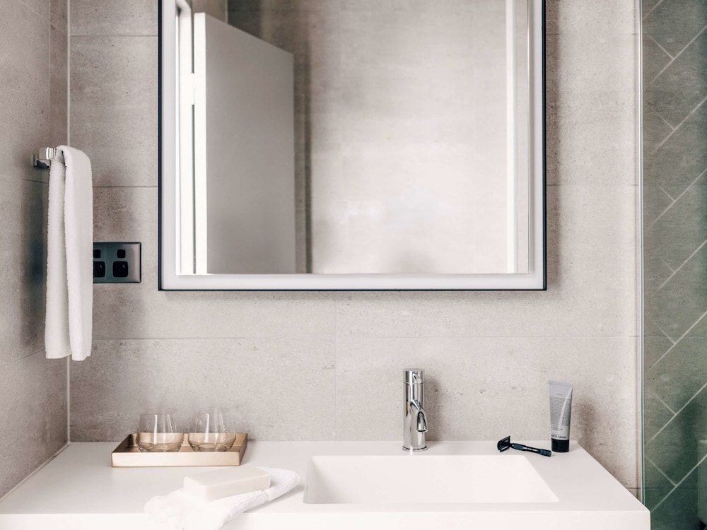 Novotel Melbourne South Wharf 24/76