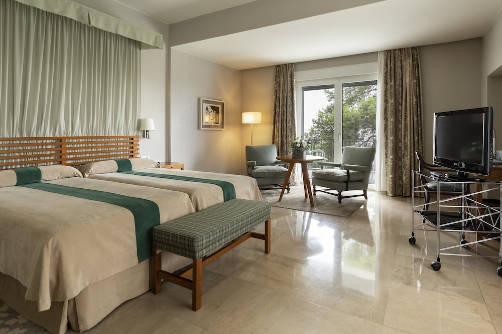 Parador de Cordoba Hotel 14/50