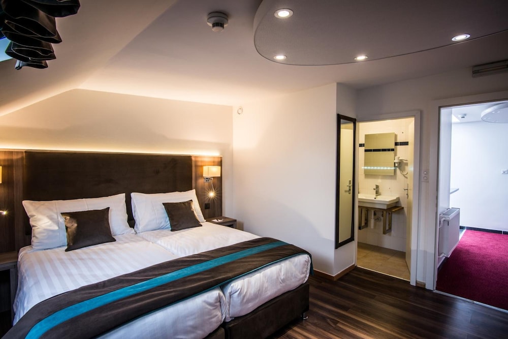 Hotel Rousseau Geneva 7/50