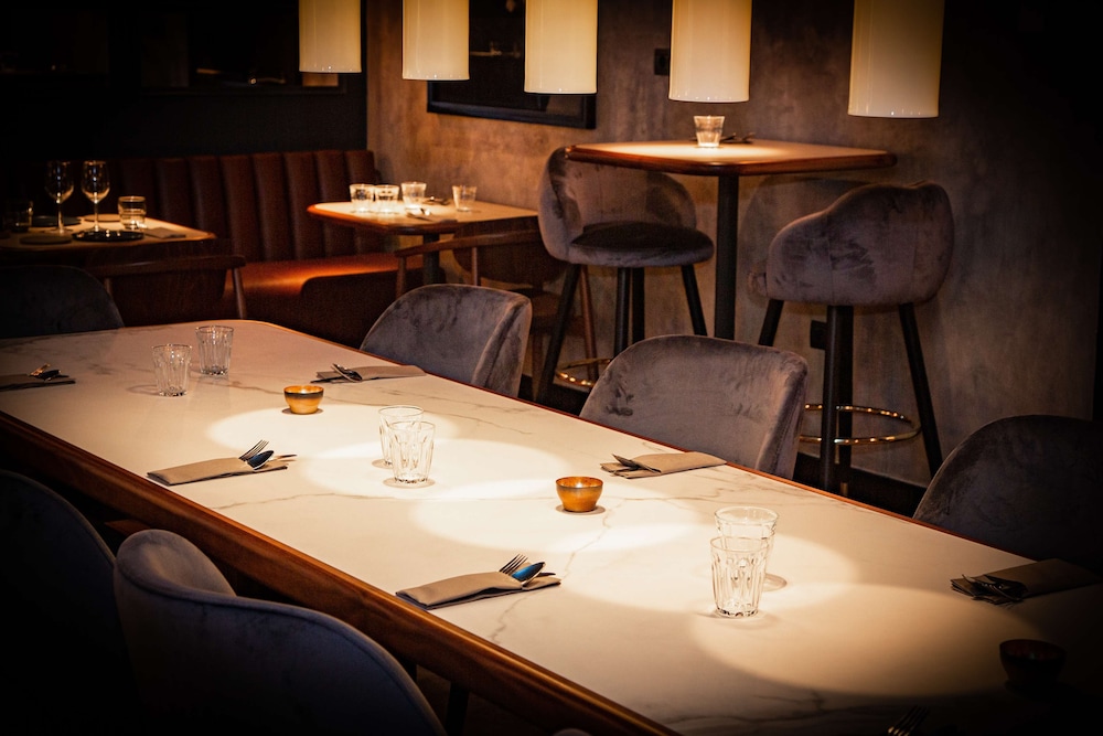 RADISSON BLU MADRID PRADO 56/74