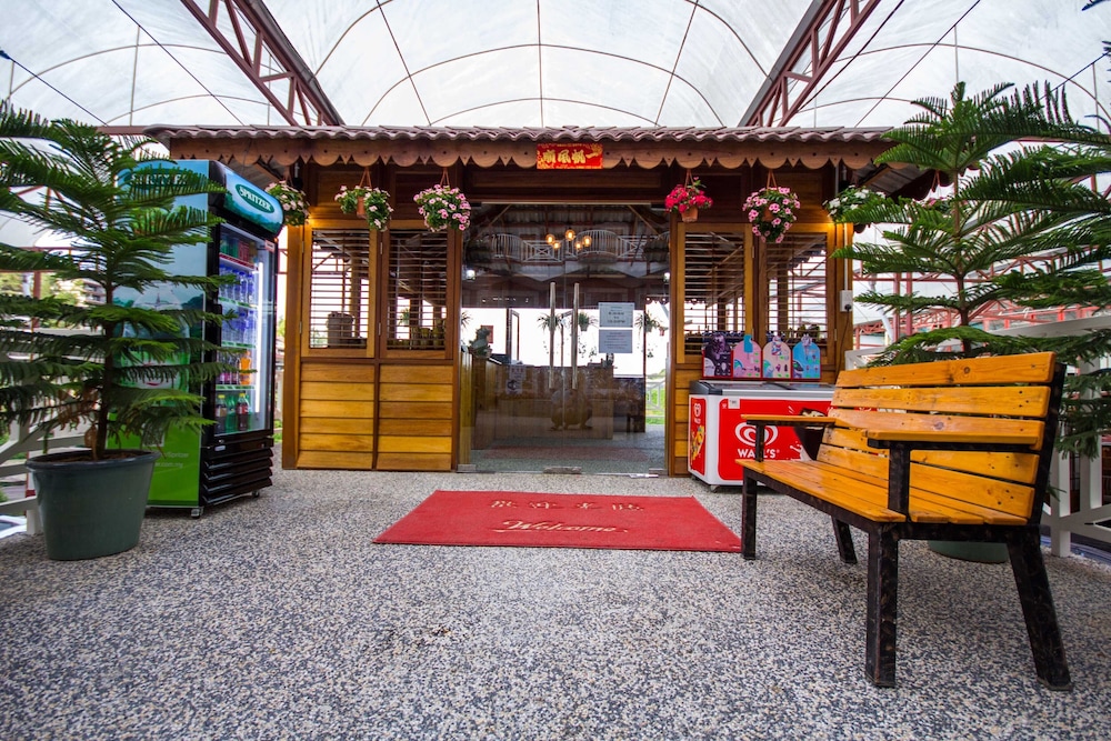 Kea Garden Mini Chalet 7/17