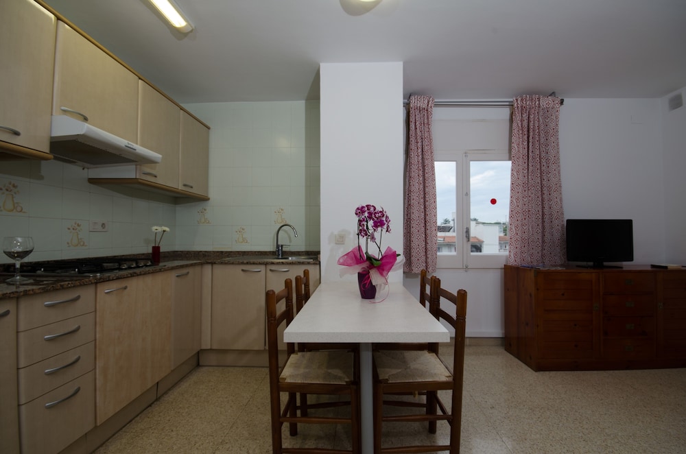 Els Llorers Apartamentos 31/33