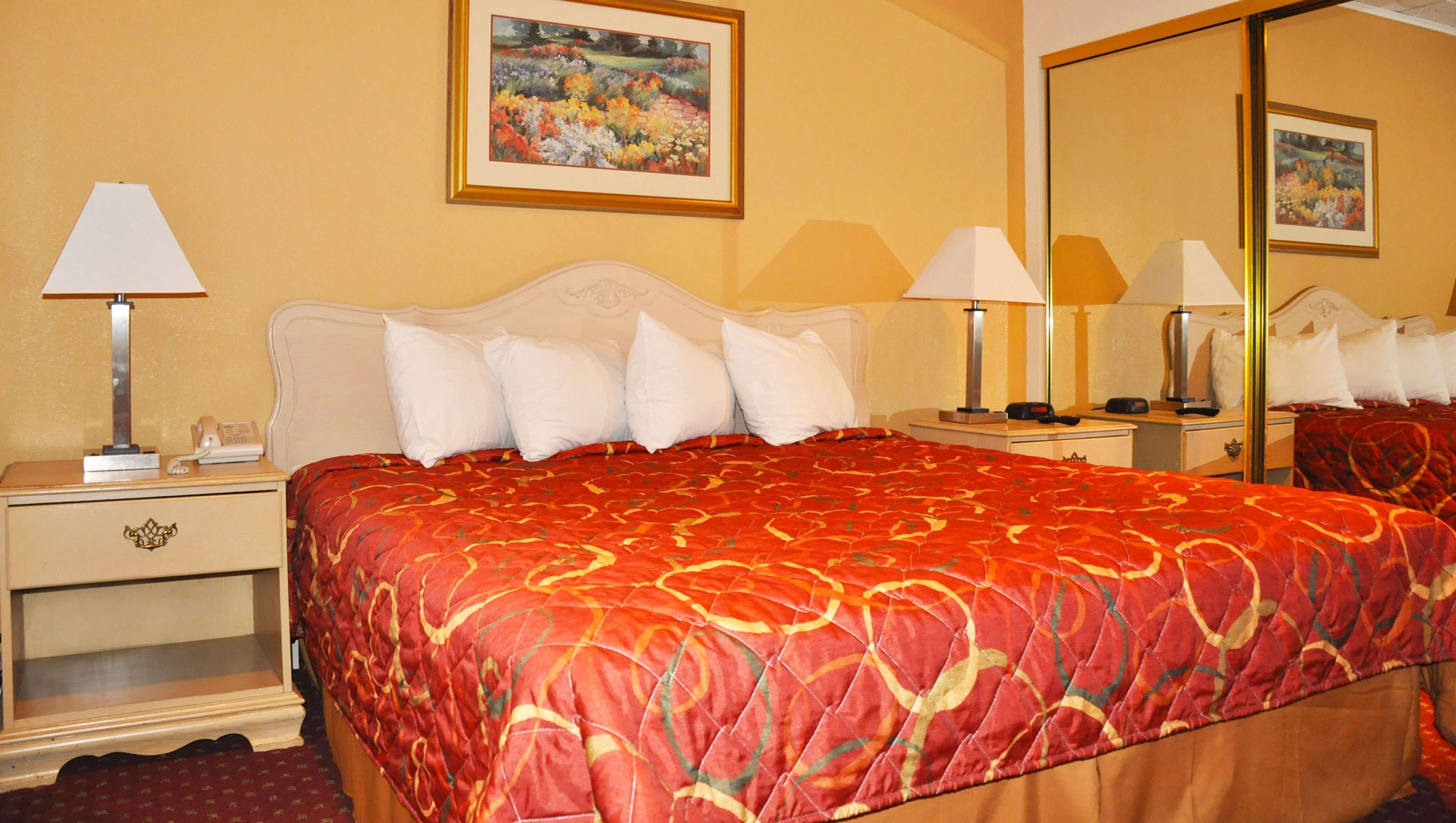 Magnuson Hotel East Sandusky 14/33