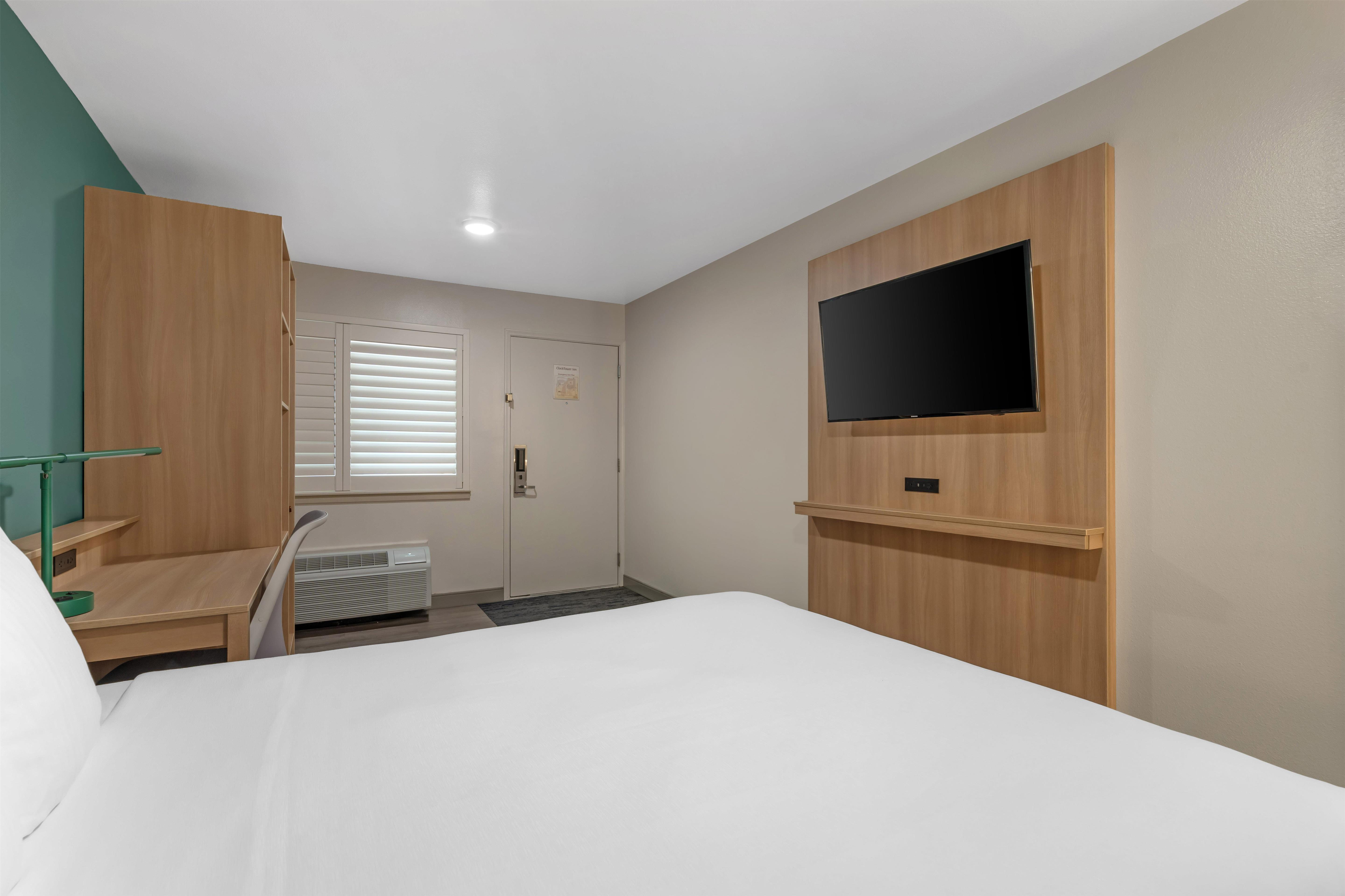Room, Double Bed, Best Western Plus Clocktower Inn 2/4
