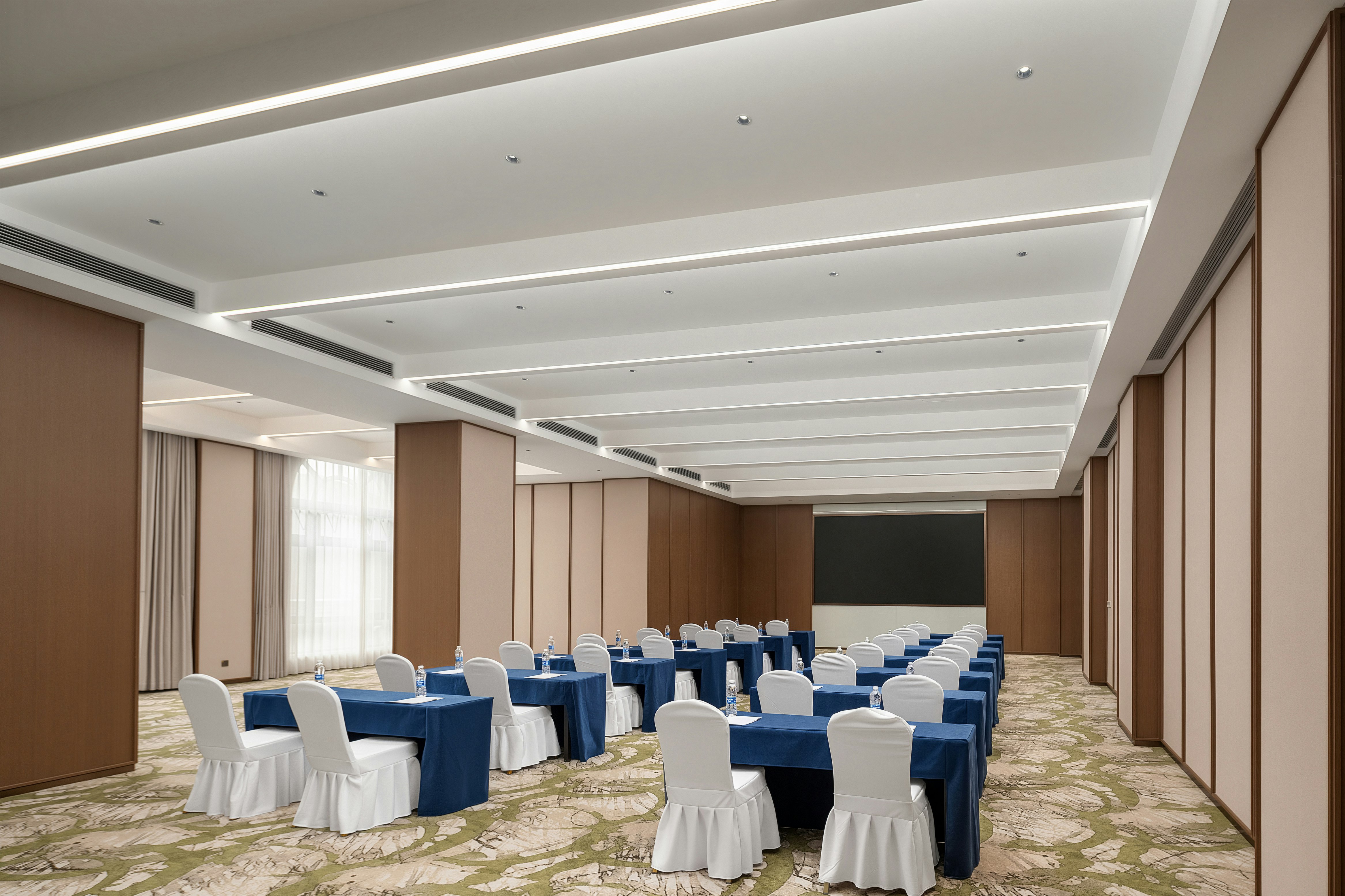 Hilton Garden Inn Tianjin Jinnan 43/45
