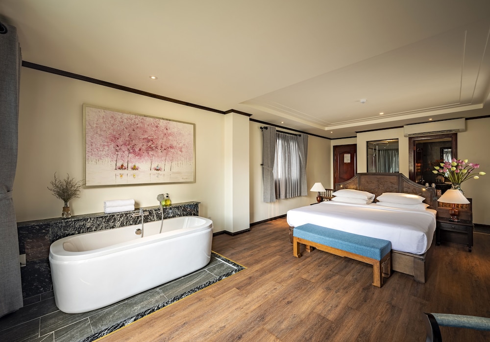 Amanaki Saigon Boutique Hotel 23/80