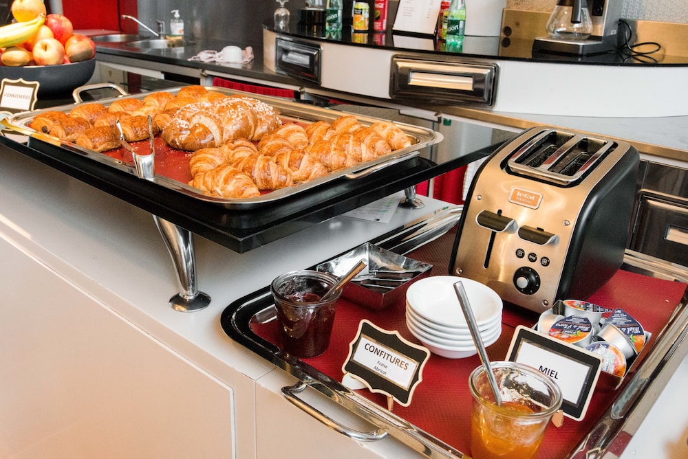 パヴィヨン ネイション ホテル 写真3