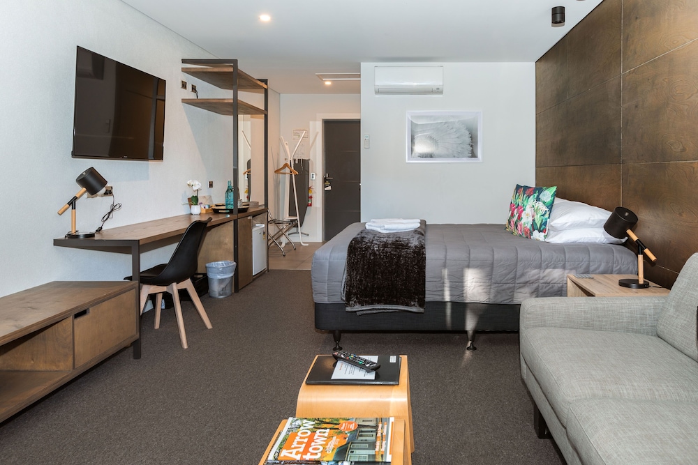 Arrowtown Motel Apartments 43/72