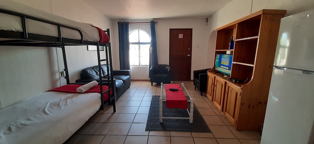 Oom Piet Self Catering Accomodation 6/50
