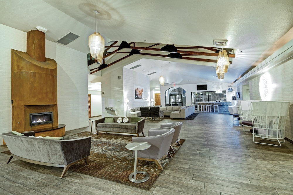 Desert Rose Resort 29/47