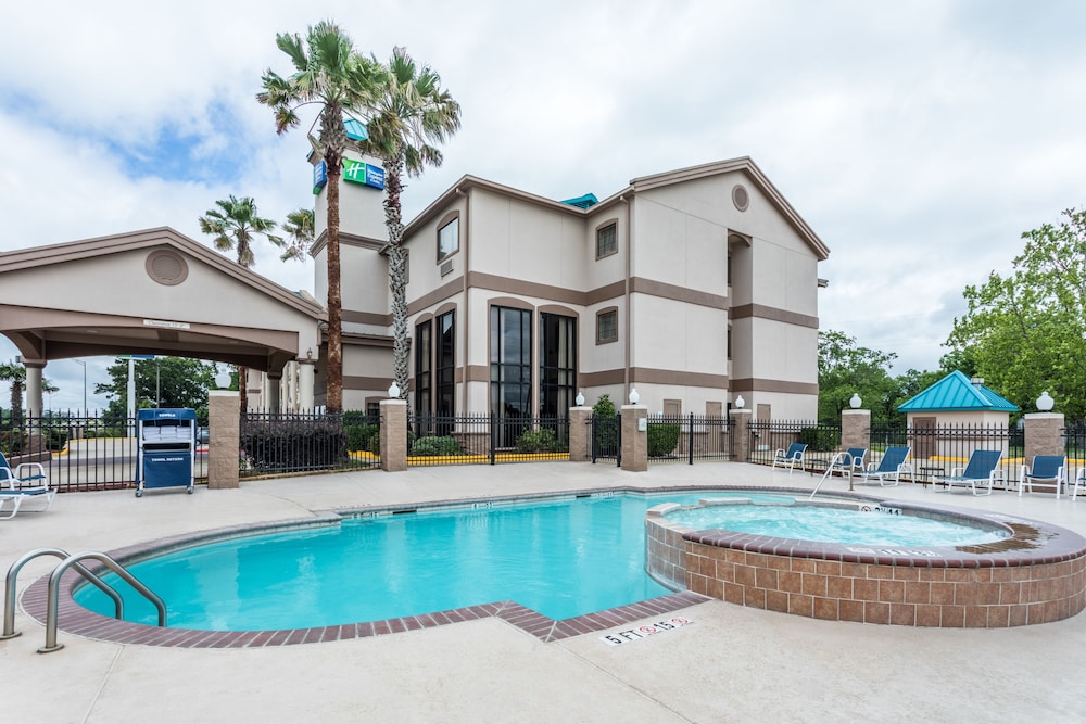 Holiday Inn Express Hotel And Suites Lake Charles 1/58