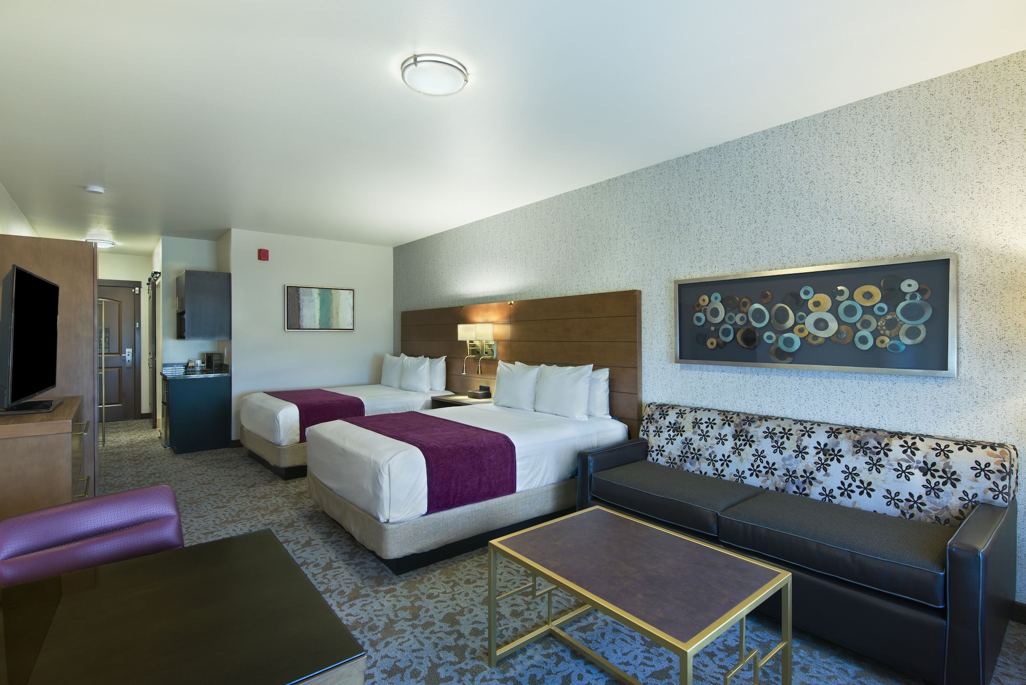 SUITE, 2 QUEEN BEDS