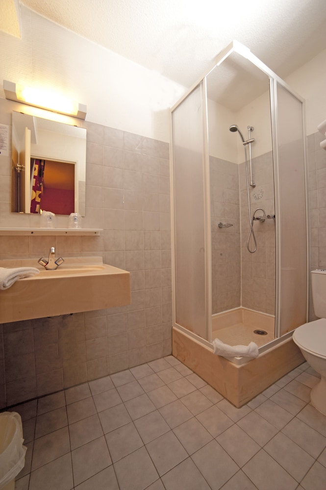 Room at INTER HOTEL ECLIPSE, DECINES-CHARPIEU