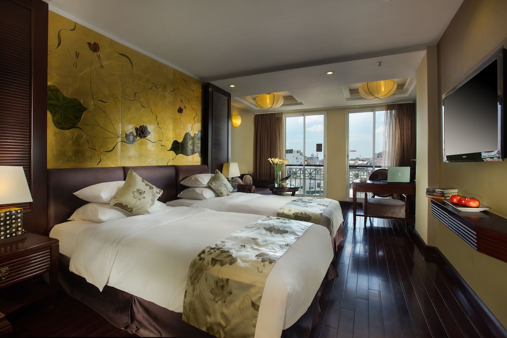 Luxury Suite