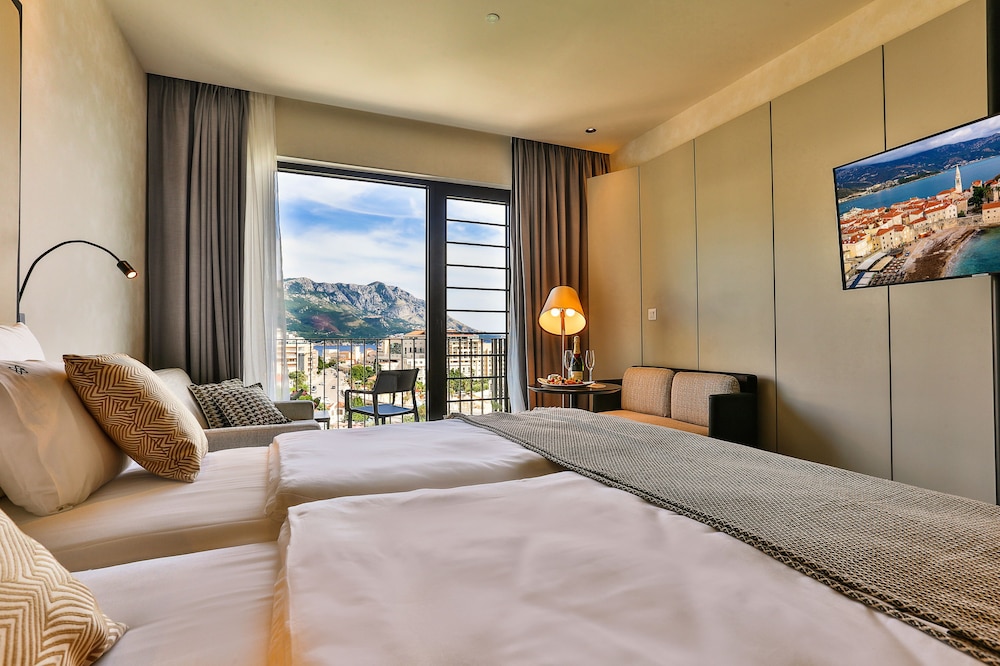 Hotel Kalos 16/64
