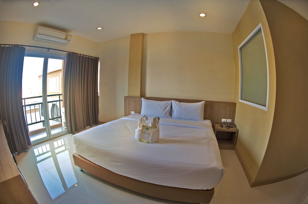 Omg Hotel 12/58