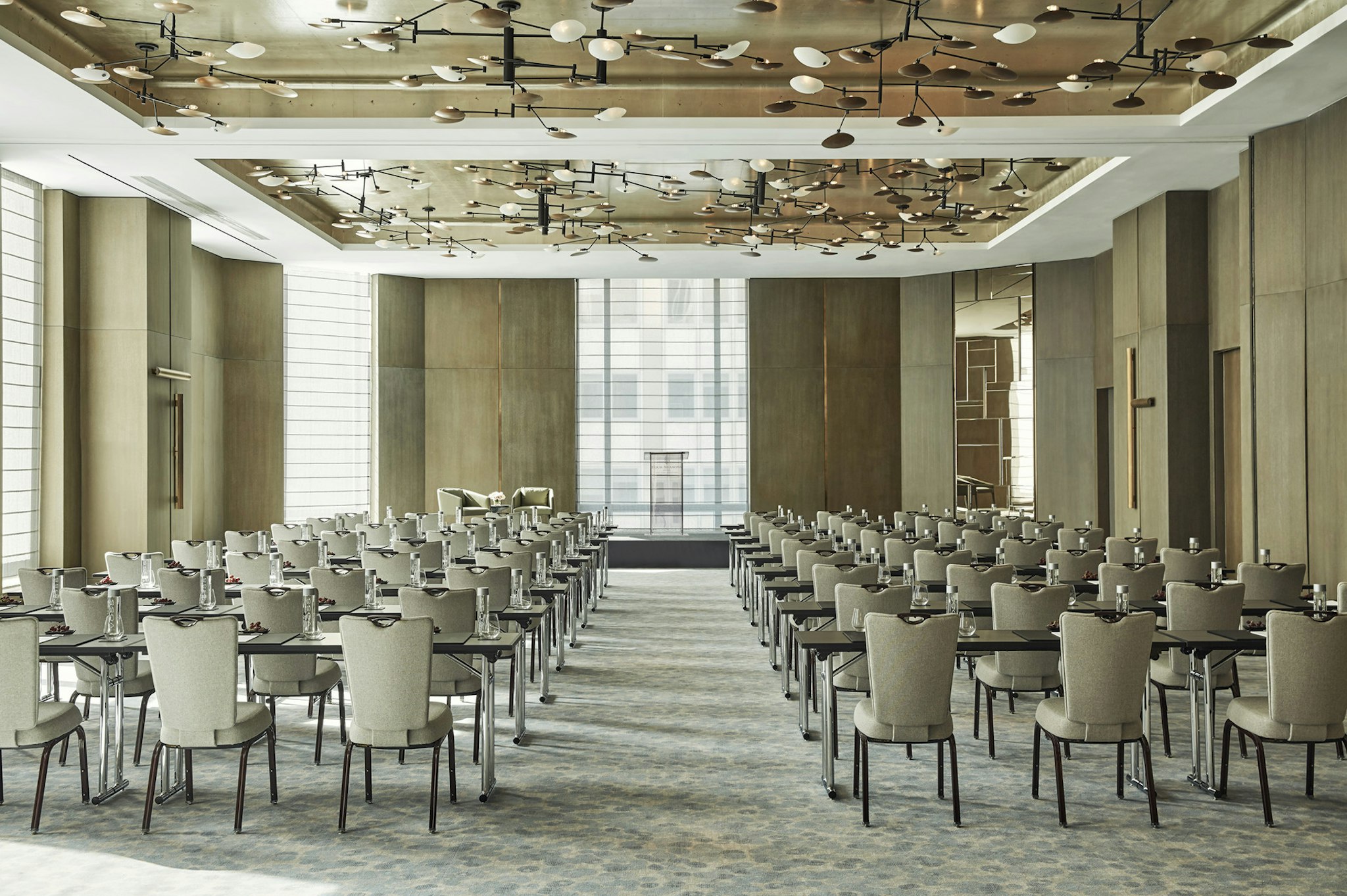 Four Seasons Hotel New York Downtown 70/80