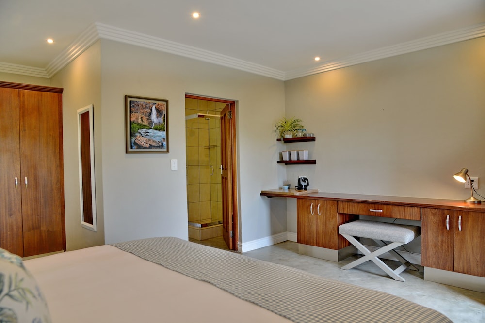 River Place Lodge 7/50