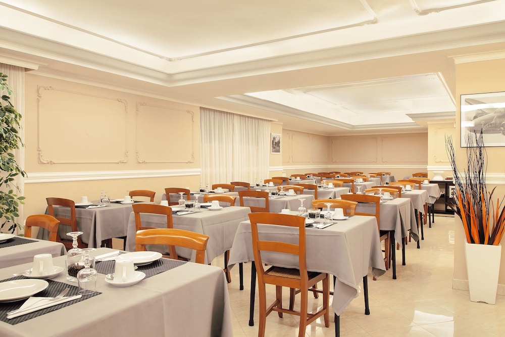C Hotels Club House 31/38