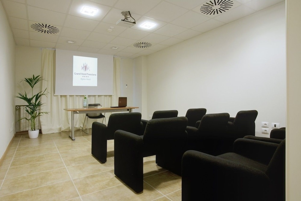 Grand Hotel Presolana 45/46