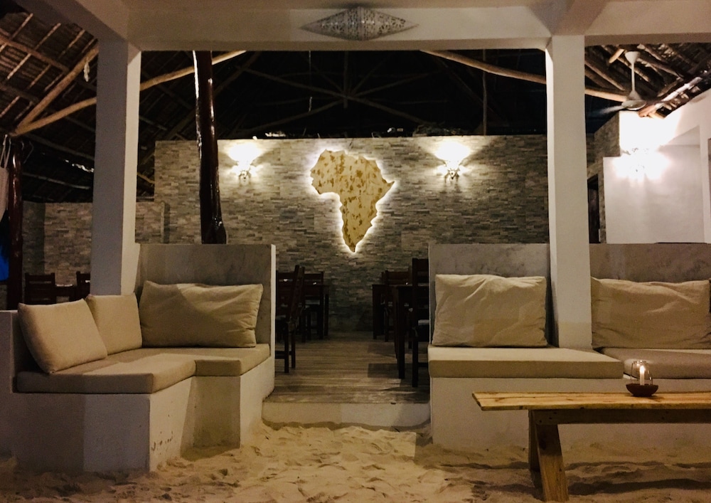 White Dream Lodge & Restaurant 20/49