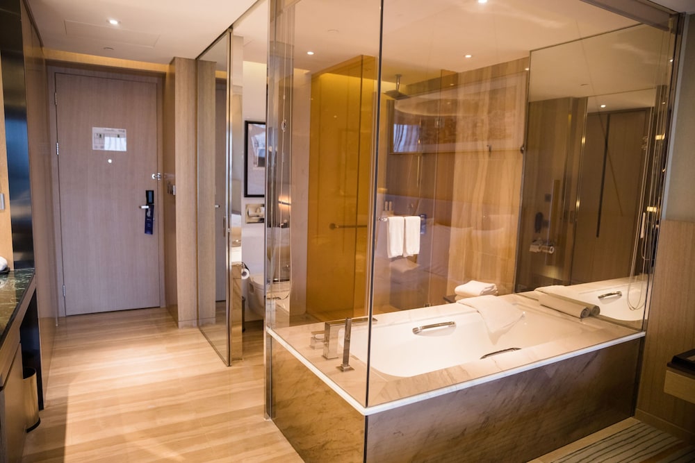 Radisson Blu Shanghai Pudong Jinqiao 66/67