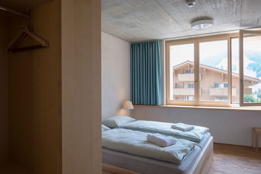 Saanen Gstaad Youth Hostel 18/41