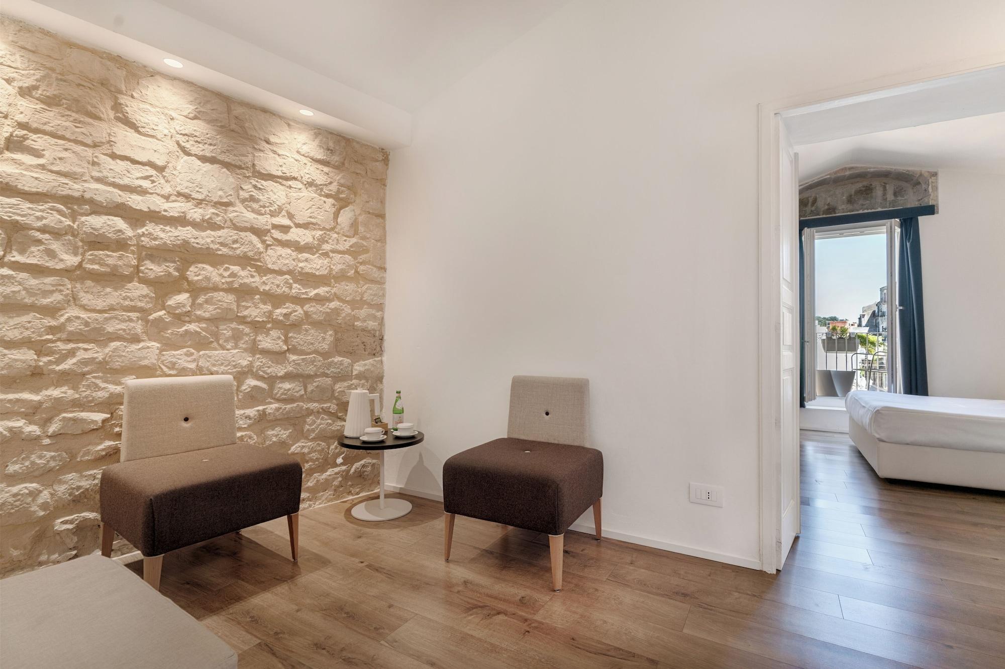 جناح جونيور بشرفة، Iblaresort 7/10