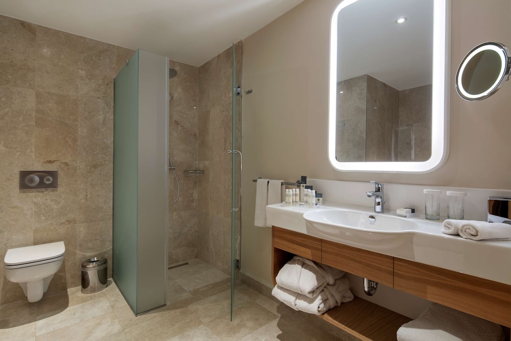 DOUBLETREE BY HILTON HOTEL ISTANBUL - TUZLA 17/54