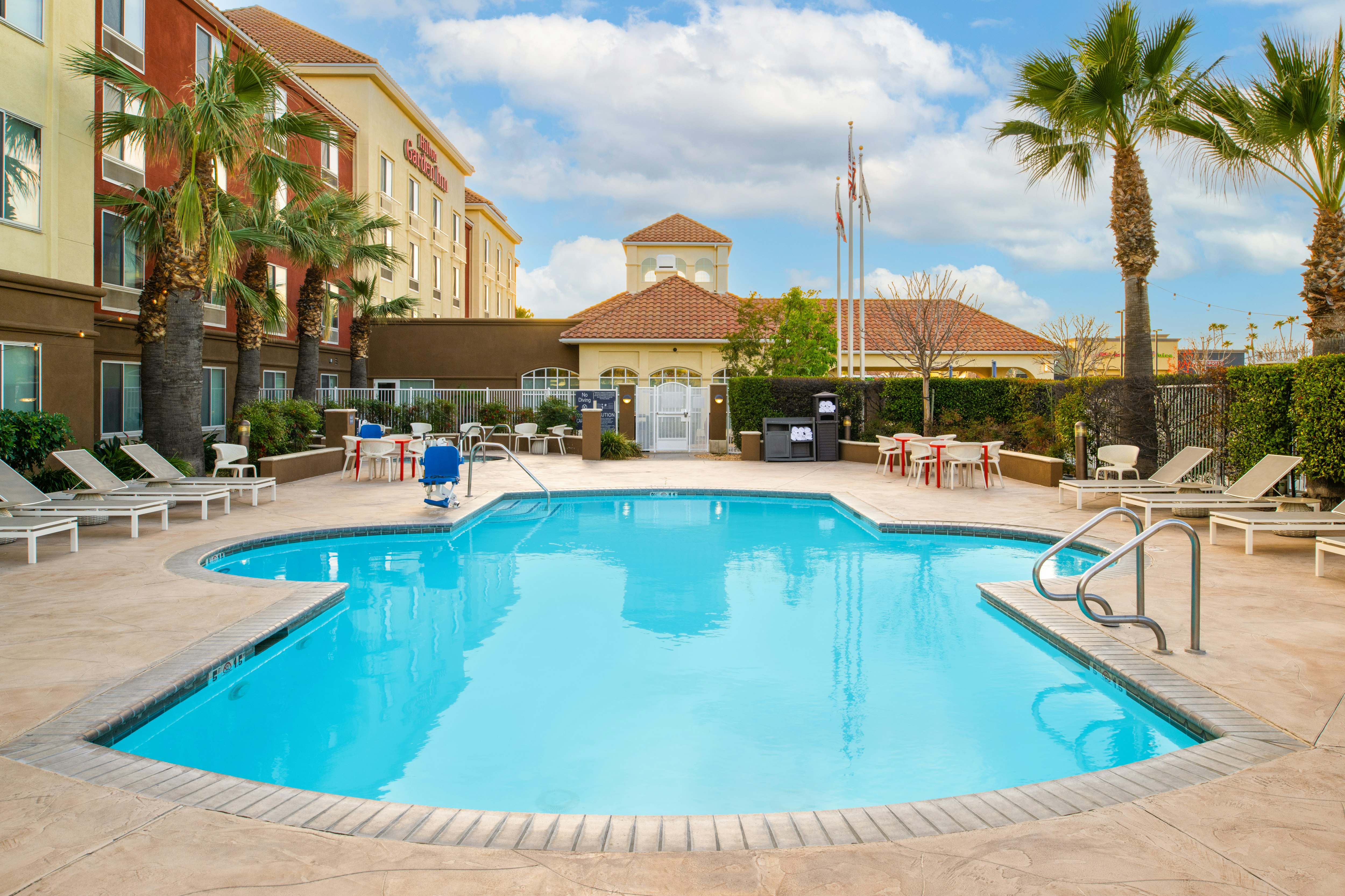 Hilton Garden Inn Fontana 46/46