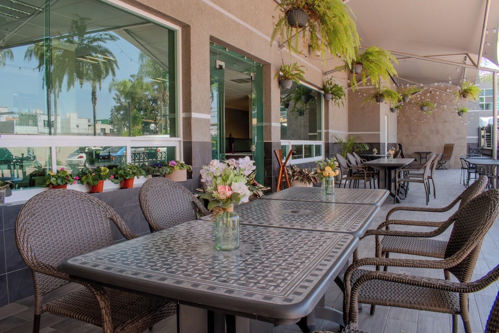 Hotel & Suites Aliana 33/50