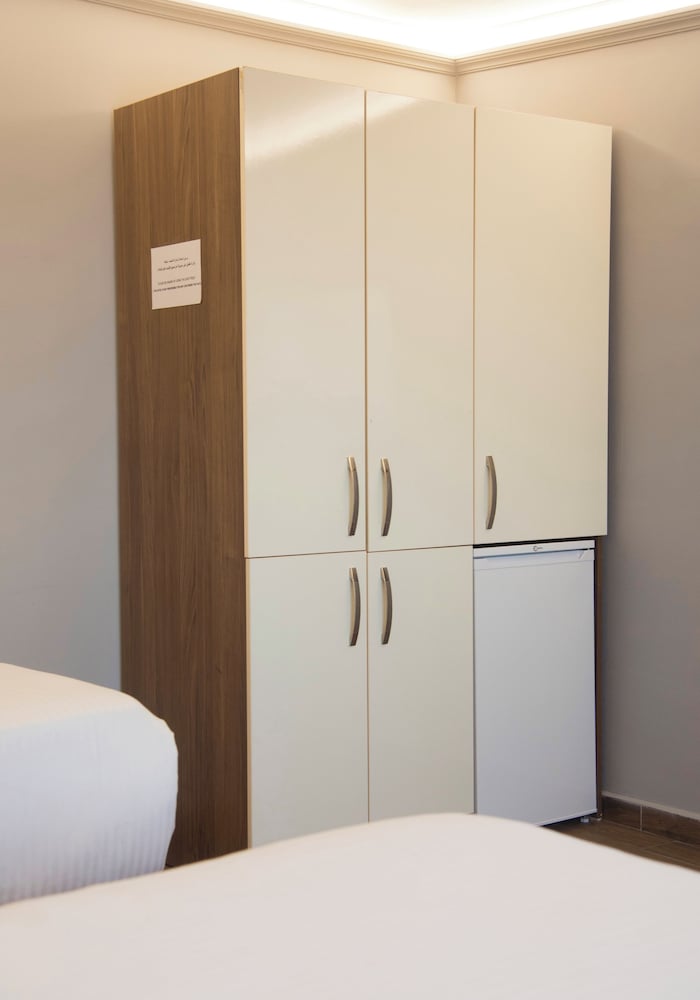 Zendy Suite Hotel 54/88