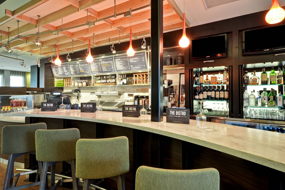 Courtyard By Marriott Dallas Medical Market Center 36/48