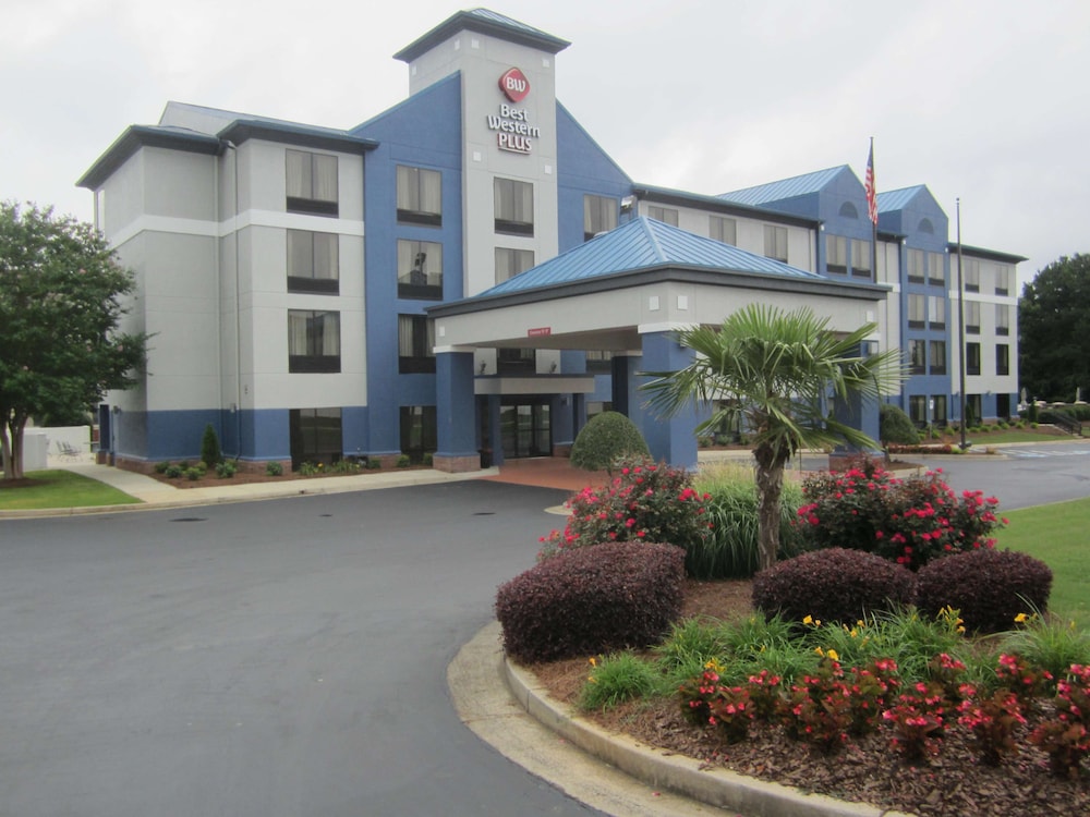 Comfort Inn & Suites Carrollton, GA 7/40