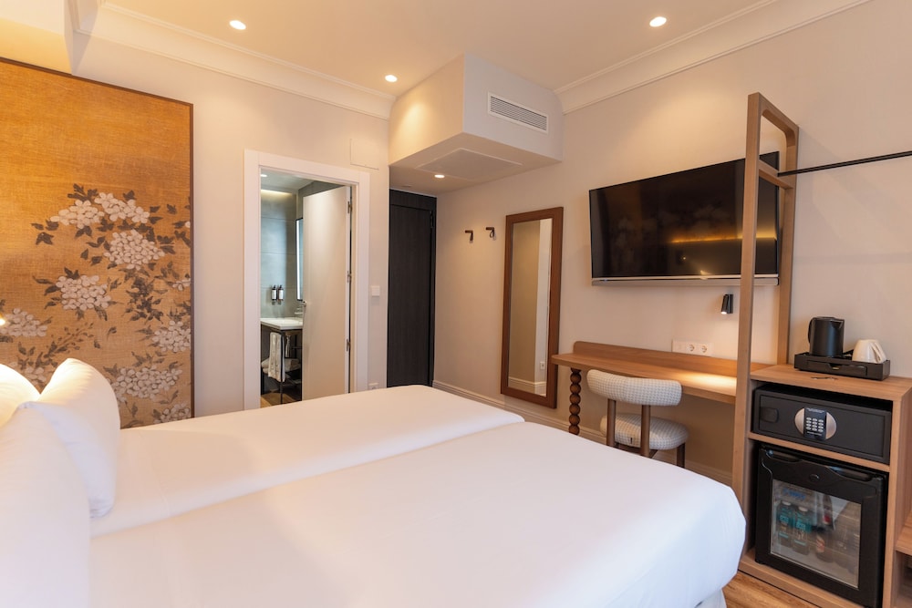 غرفة قياسية بسرير مزدوج، Petit Palace Cliper Gran Via 6/10